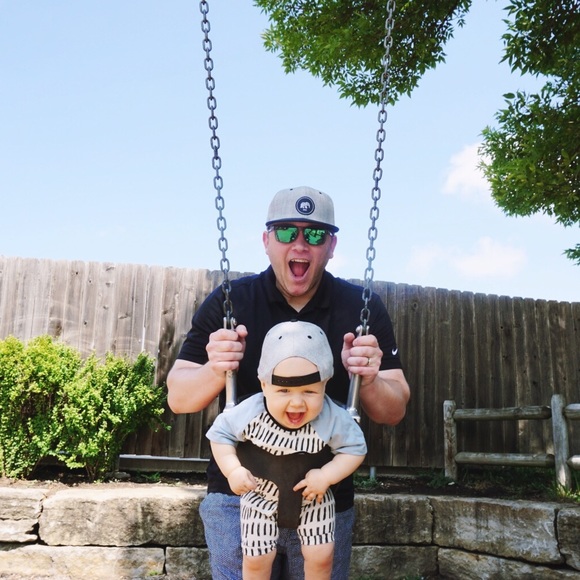 Meet your Posher, Kris - Picture 1 of 1